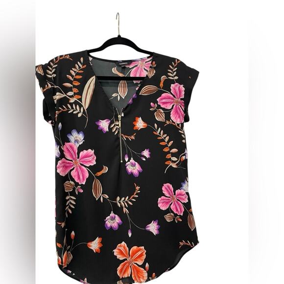 EXPRESS Cap Sleeve Blouse – Pink Floral Graphic, Sz XS, EUC - Picture 2 of 6